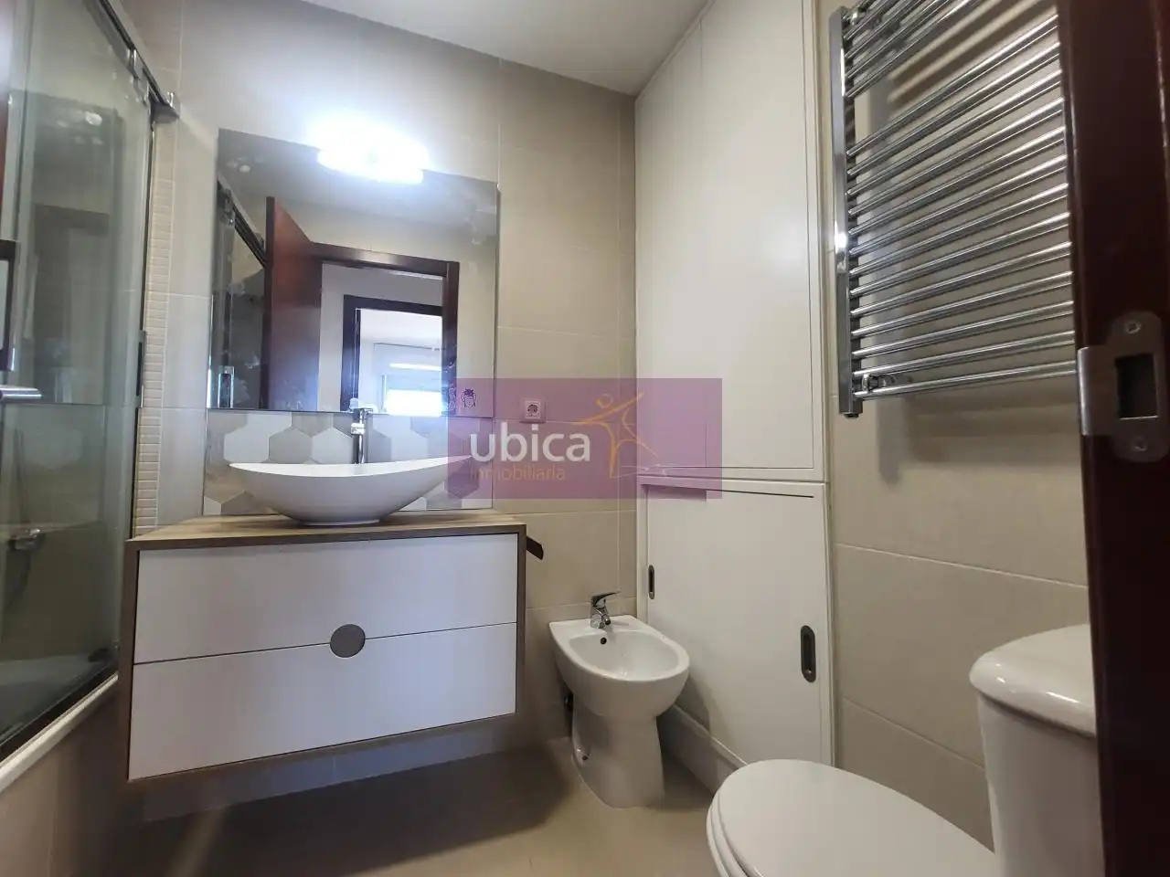 Bany de Pis de lloguer en Alcabre