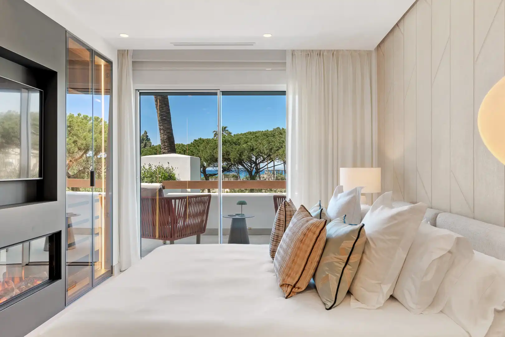 Dormitori de Apartament en venda en Marbella amb Aire condicionat, Terrassa i Piscina