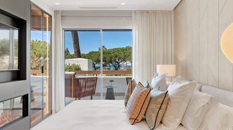EXCEPCIONAL APARTAMENTO FRENTE AL MAR EN VENTA EN LOS MONTEROS PALM BEACH, MARBELLA, imatge 3