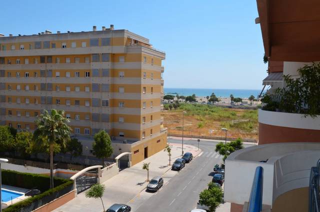 Piso en Alquiler en Calle del Jalón en Martín Carpena - Torre del Río