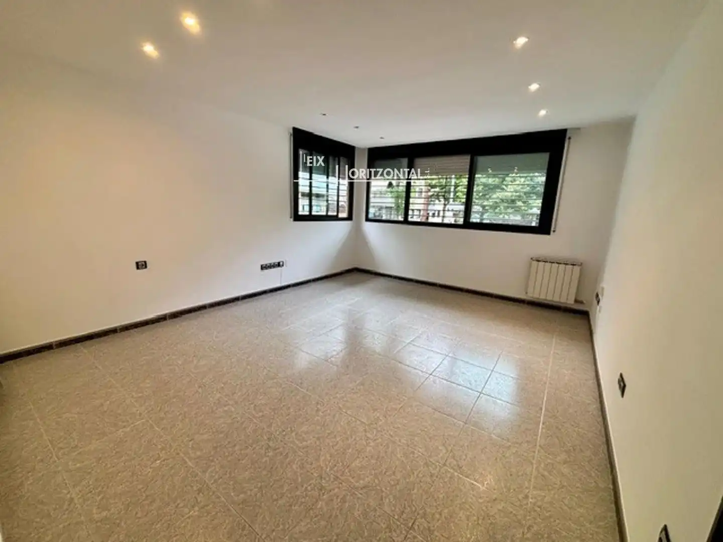 Flat for rent in Sabadell  with Heating