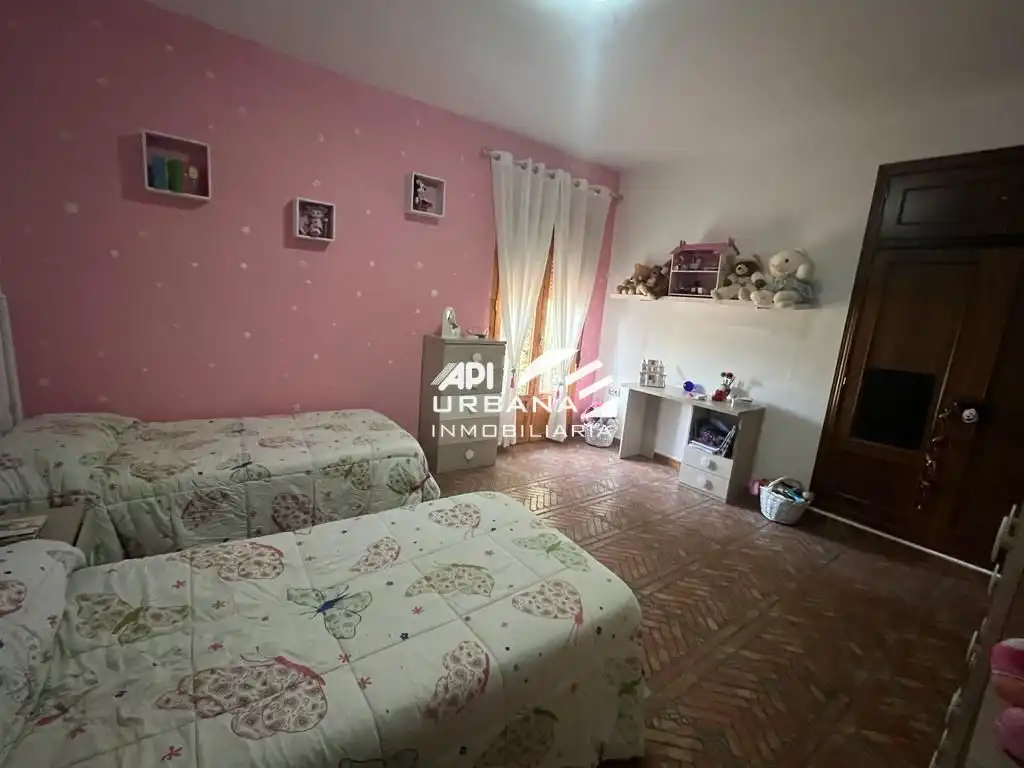 Habitación de Casa o chalet en venta en Lucena con Aire acondicionado, Jardín privado y Piscina