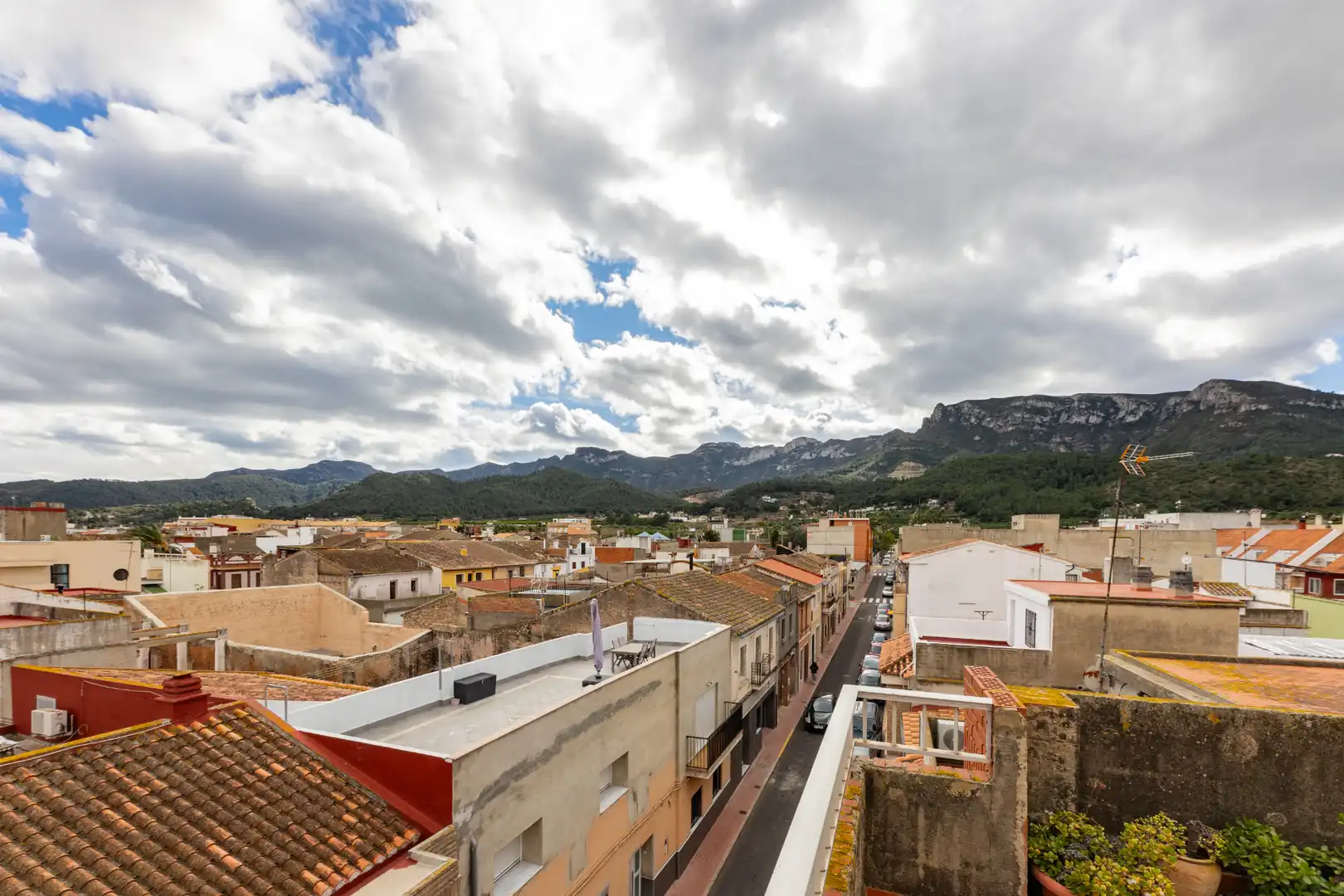 Vista exterior de Piso en venta en Llaurí con Aire acondicionado, Calefacción y Trastero