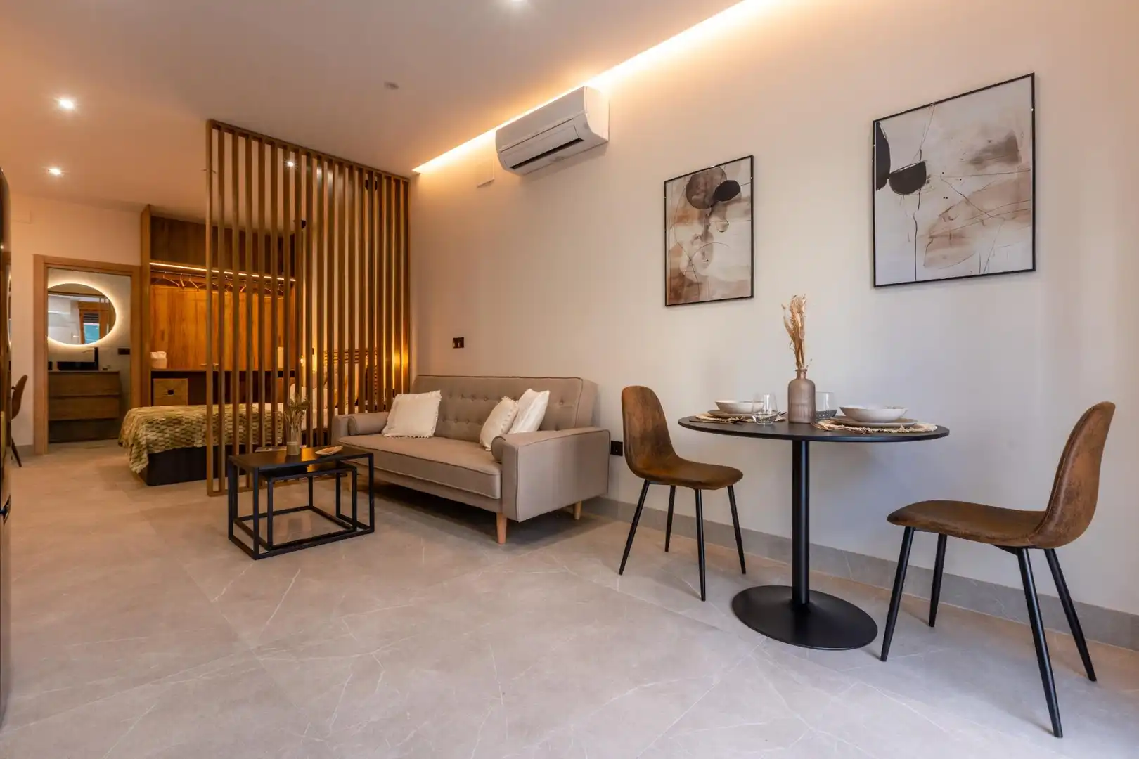 Living room of Study for sale in Granada  with Air Conditioner, Heating and Alarm
