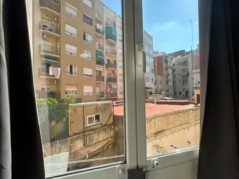 Vista exterior de Piso en venta en  Barcelona Capital