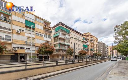 Vista exterior de Pis en venda en  Granada Capital