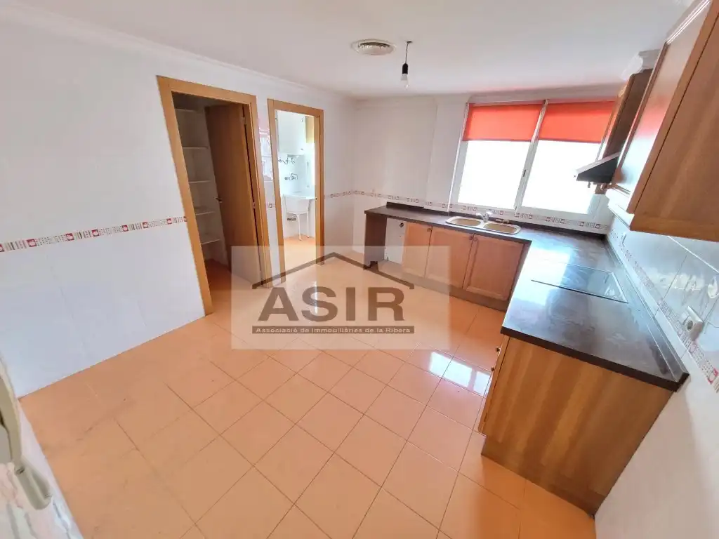 Außenansicht von Dachboden zum Verkauf in Alzira mit Klimaanlage und Terrasse