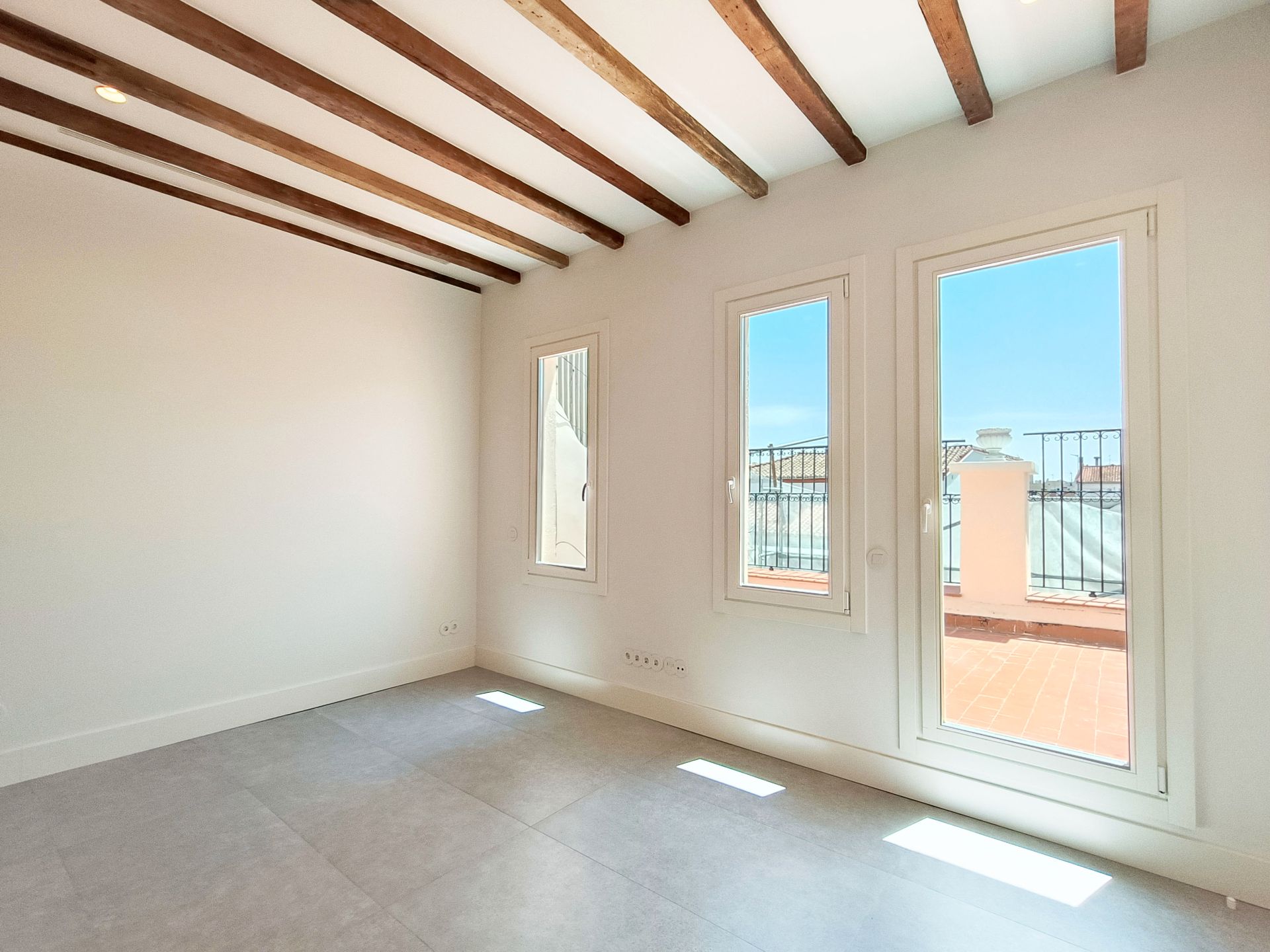 Bedroom of Attic to rent in  Madrid Capital  with Air Conditioner and Terrace