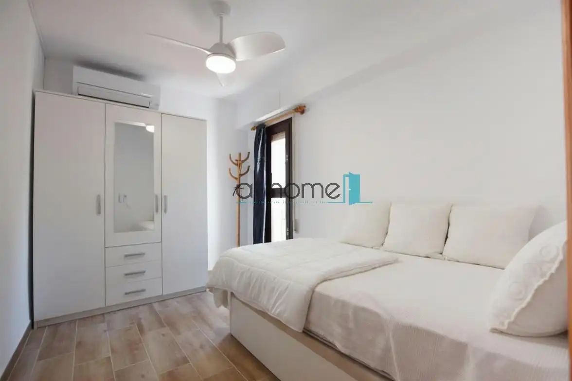 Schlafzimmer von Einfamilien-Reihenhaus zur Miete in Sagunto / Sagunt mit Klimaanlage, Parkett und Terrasse
