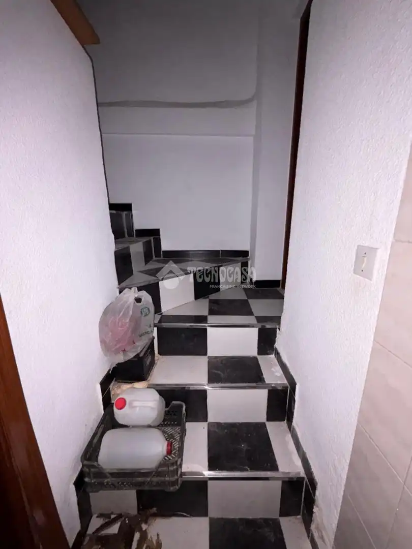 Casa adosada en venda en Loja