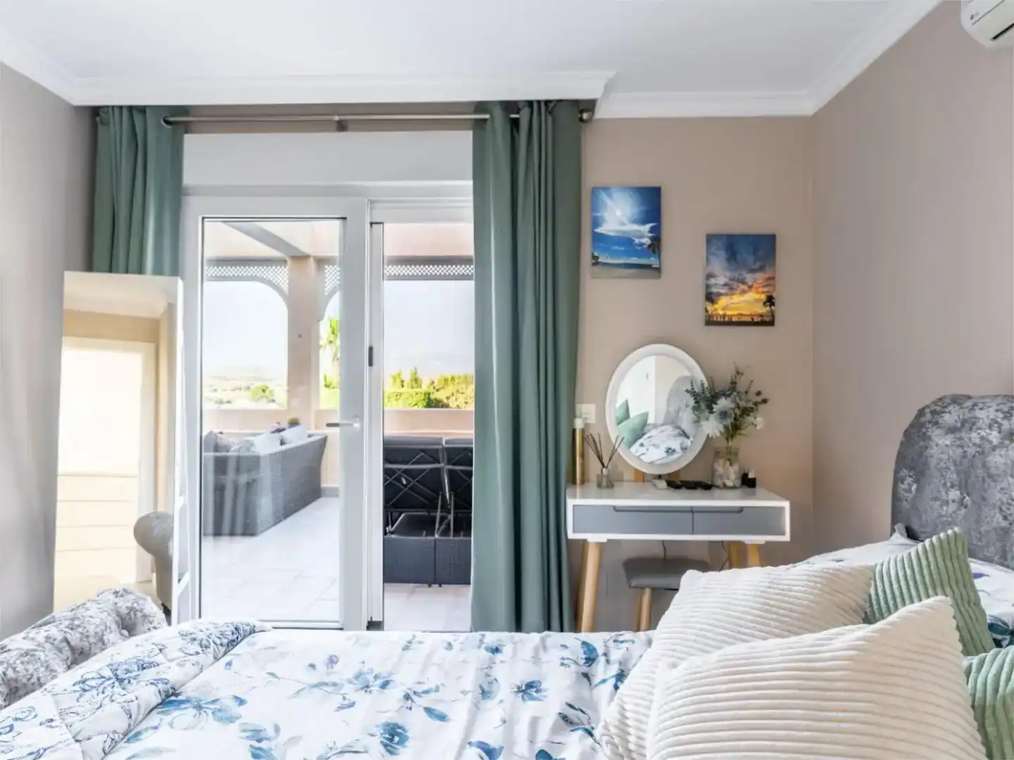 Habitación de Piso en venta en Garrucha con Aire acondicionado, Jardín privado y Trastero