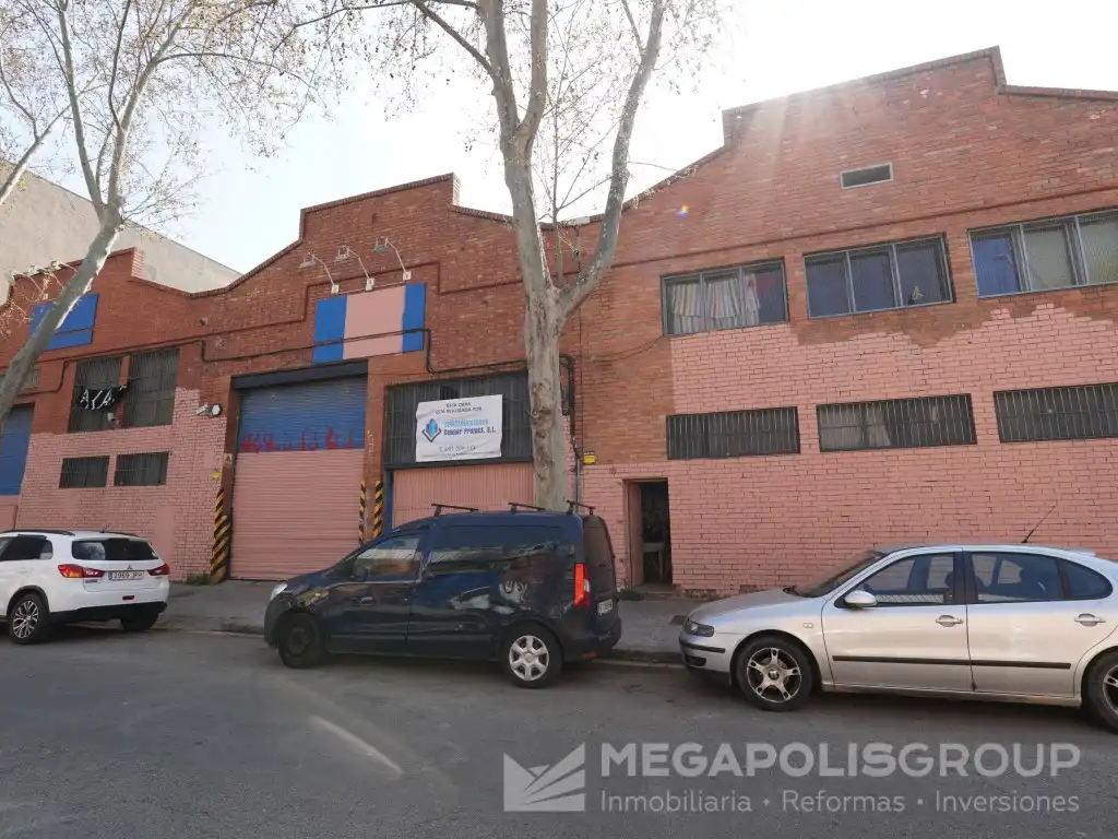 Nave industrial in vendita a Calle Josep Finestres, imagen 9