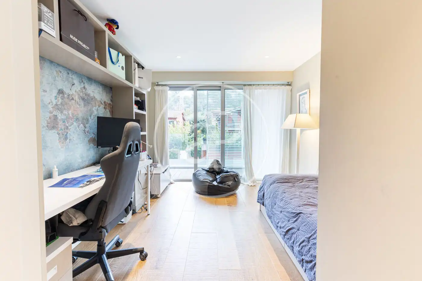 Bedroom of Flat for sale in Sant Cugat del Vallès  with Air Conditioner, Heating and Private garden