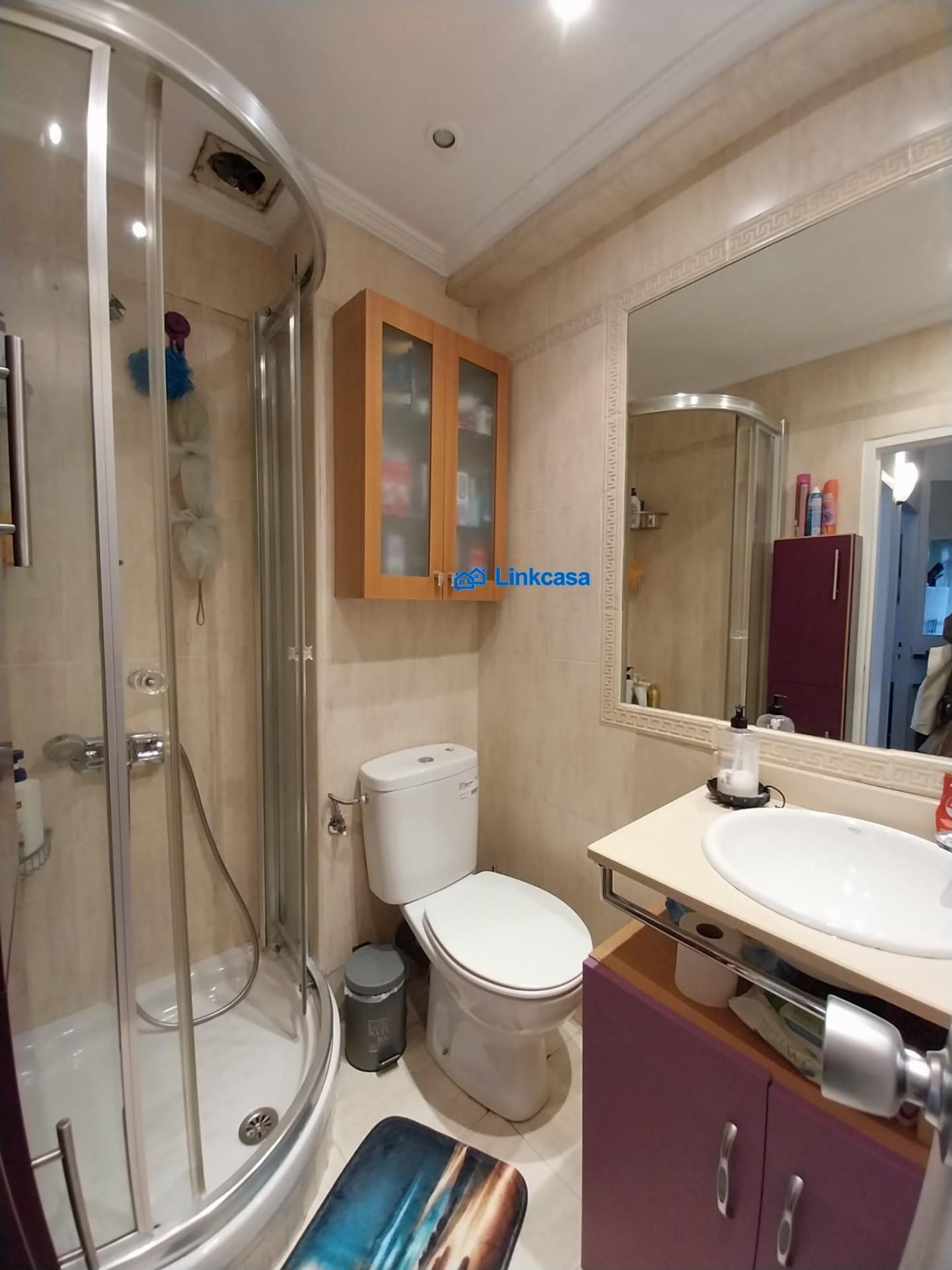 Bany de Pis en venda en  Madrid Capital amb Aire condicionat, Calefacció i Terrassa