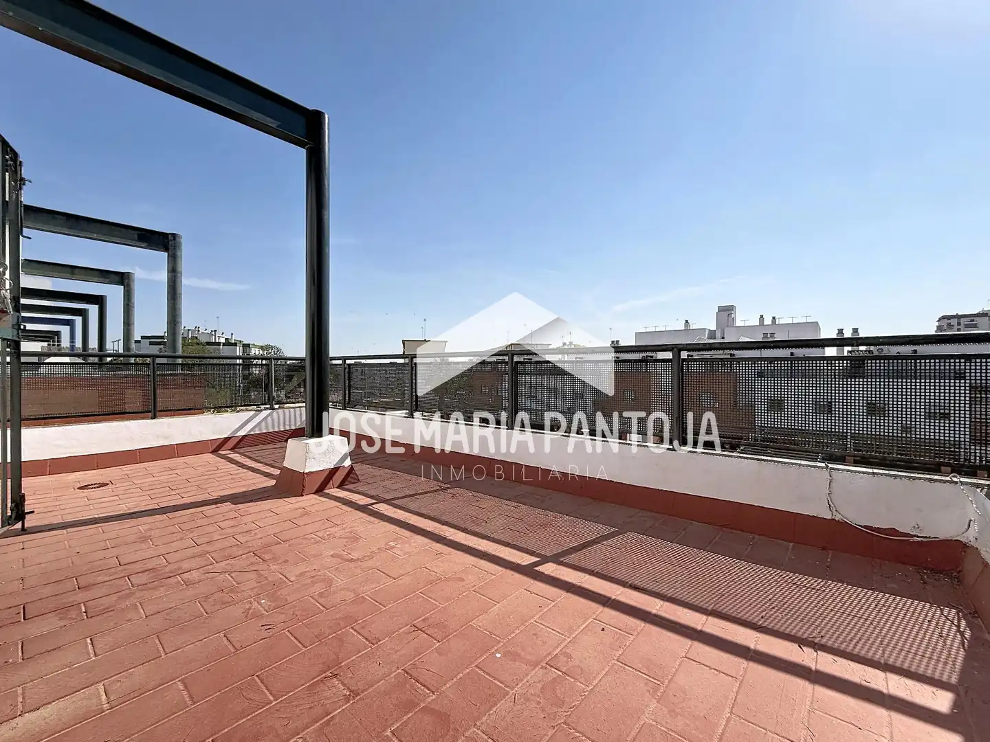Terrassa de Casa adosada en venda en Jerez de la Frontera amb Aire condicionat, Calefacció i Terrassa