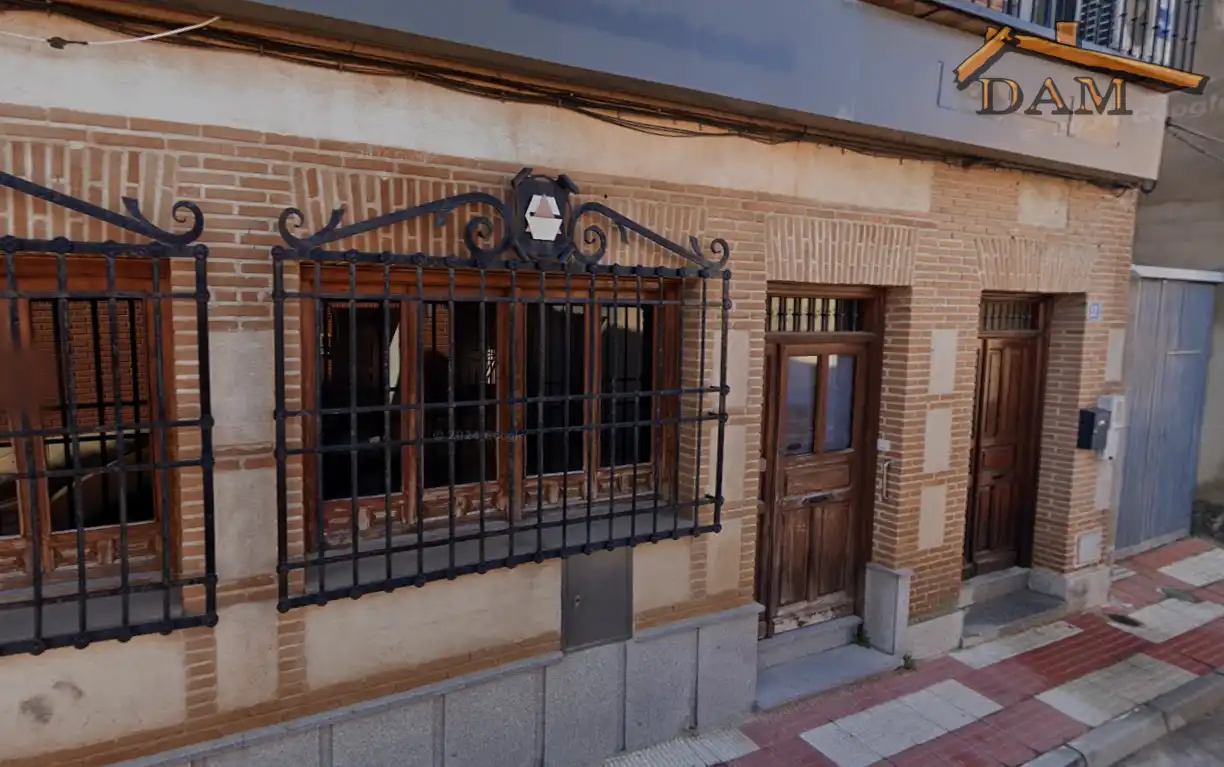 Vista exterior de Local en venda en Portillo de Toledo