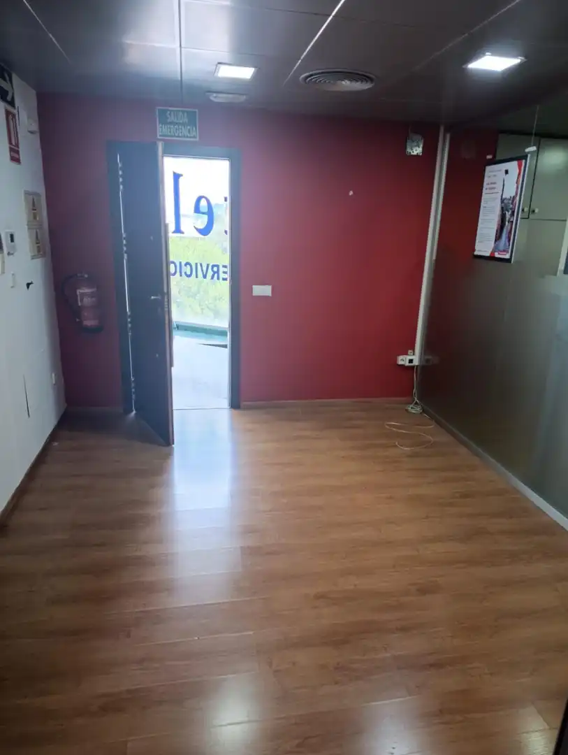 Office for rent in Murcia  with Air Conditioner