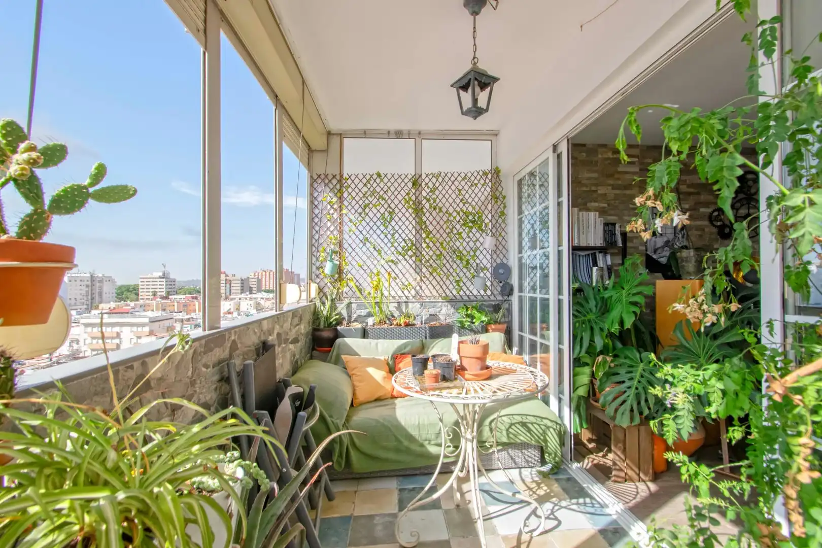 Balcony of Flat for sale in Sevilla  with Air Conditioner and Terrace