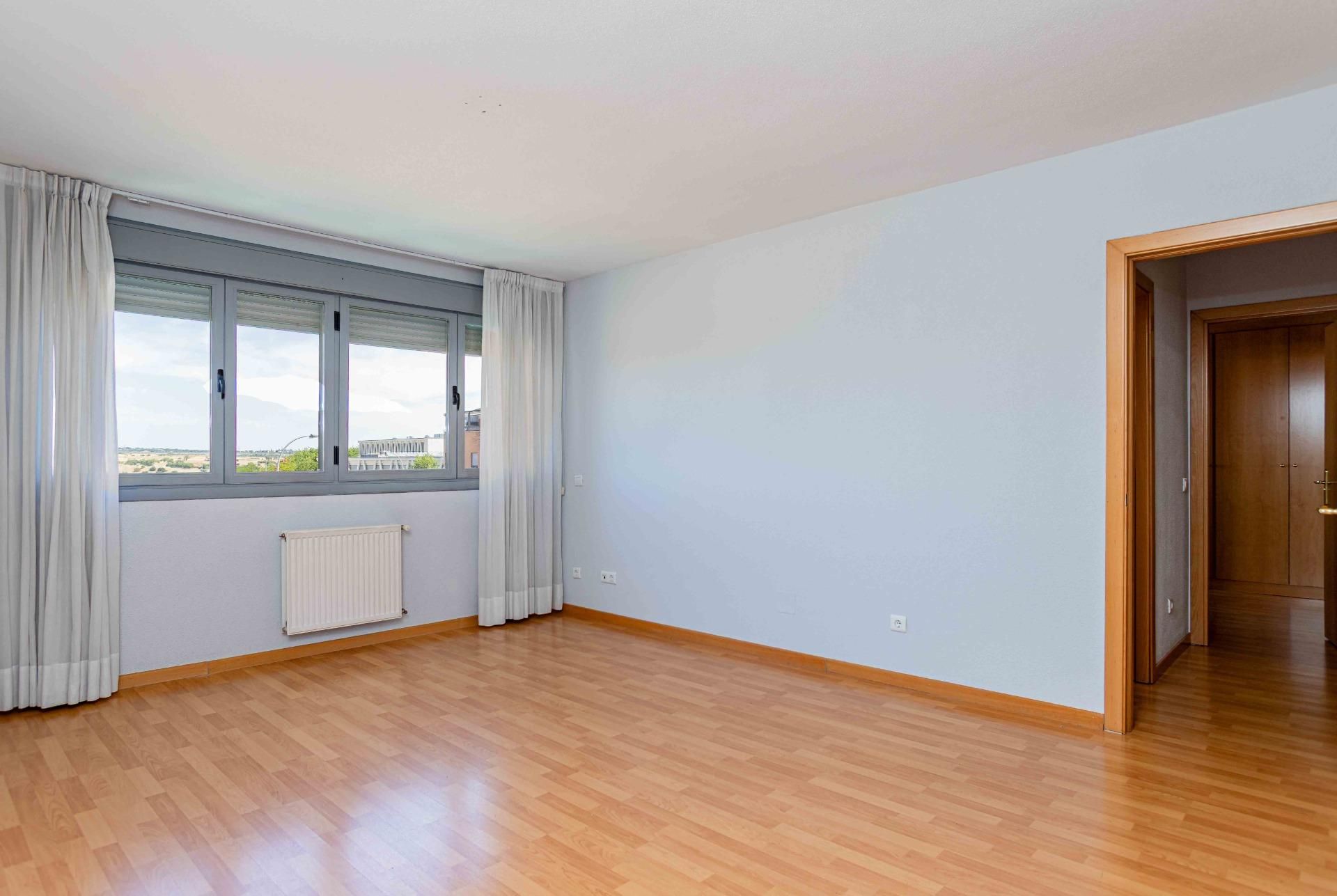 Bedroom of Flat for sale in  Madrid Capital  with Heating and Storage room