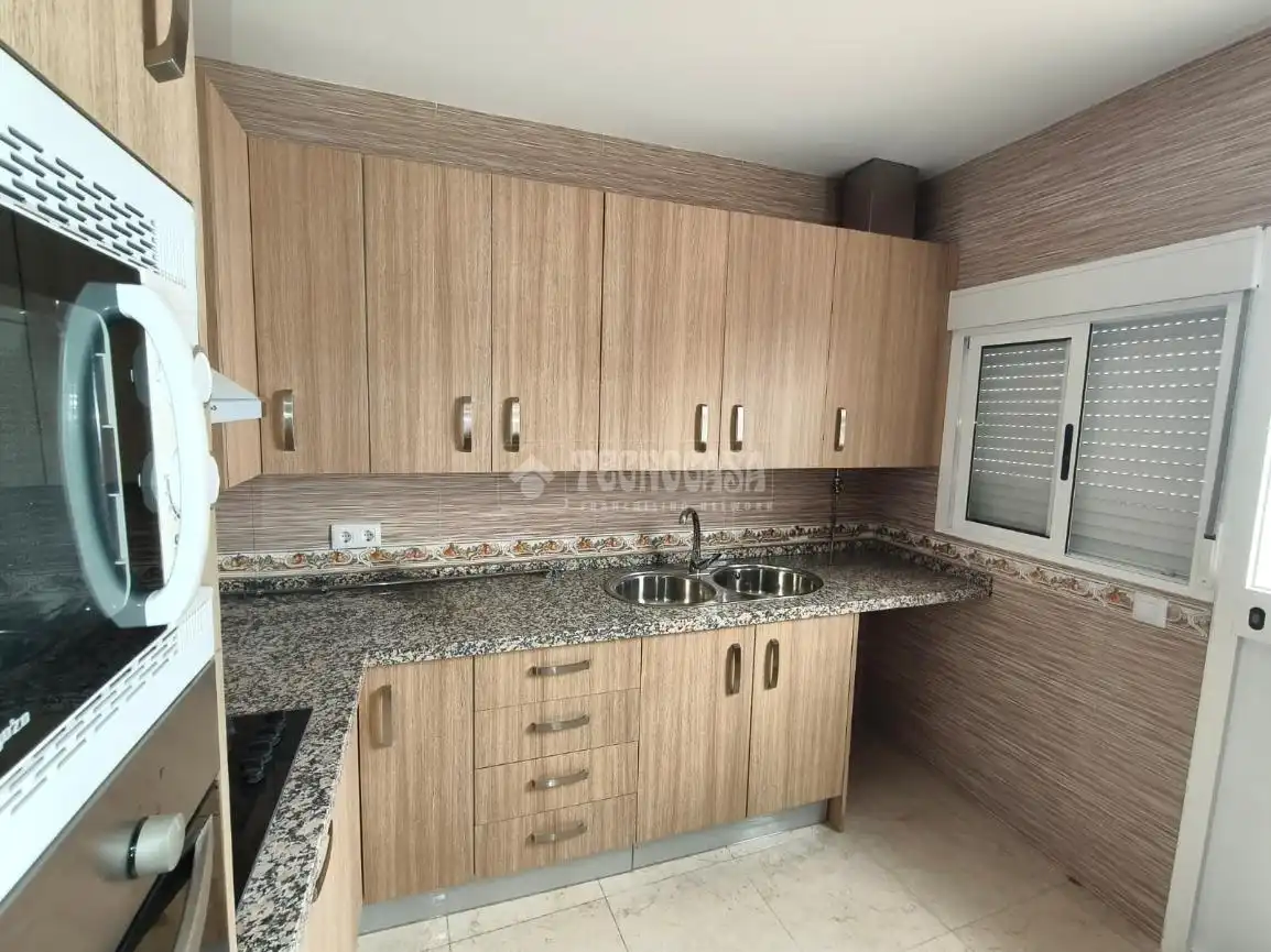 Kitchen of Flat for sale in Montilla