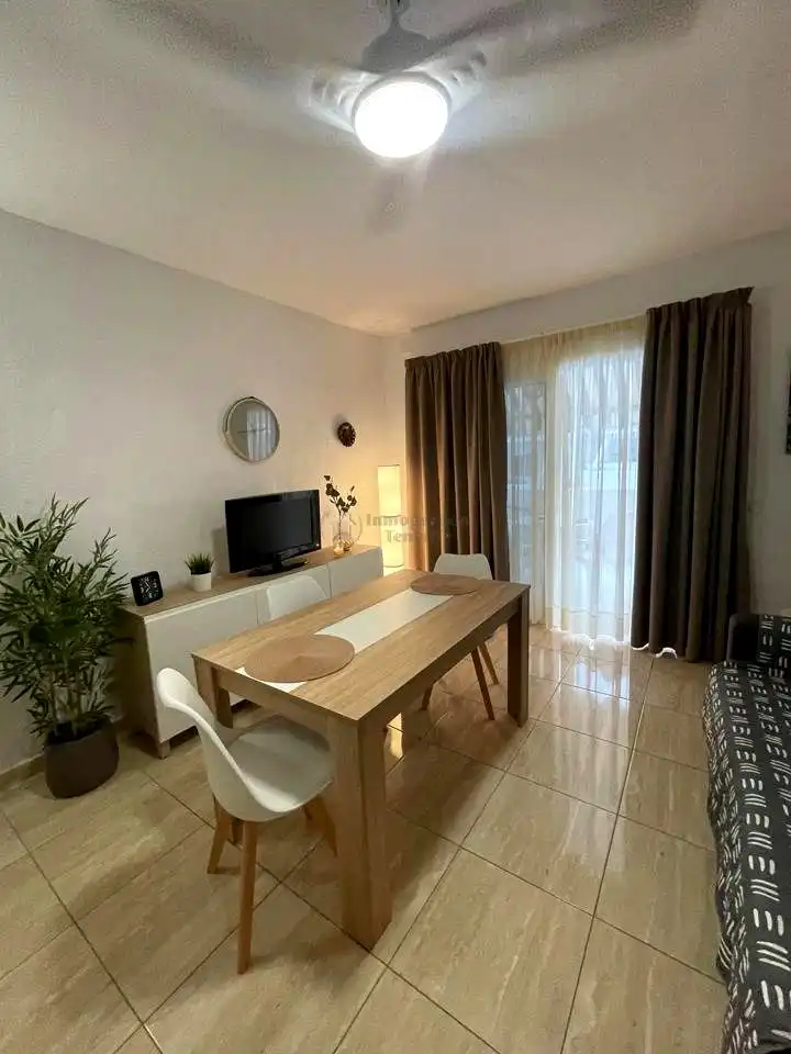 Apartament de lloguer a Arquitecto Gomez Cuesta, Playa de las Américas