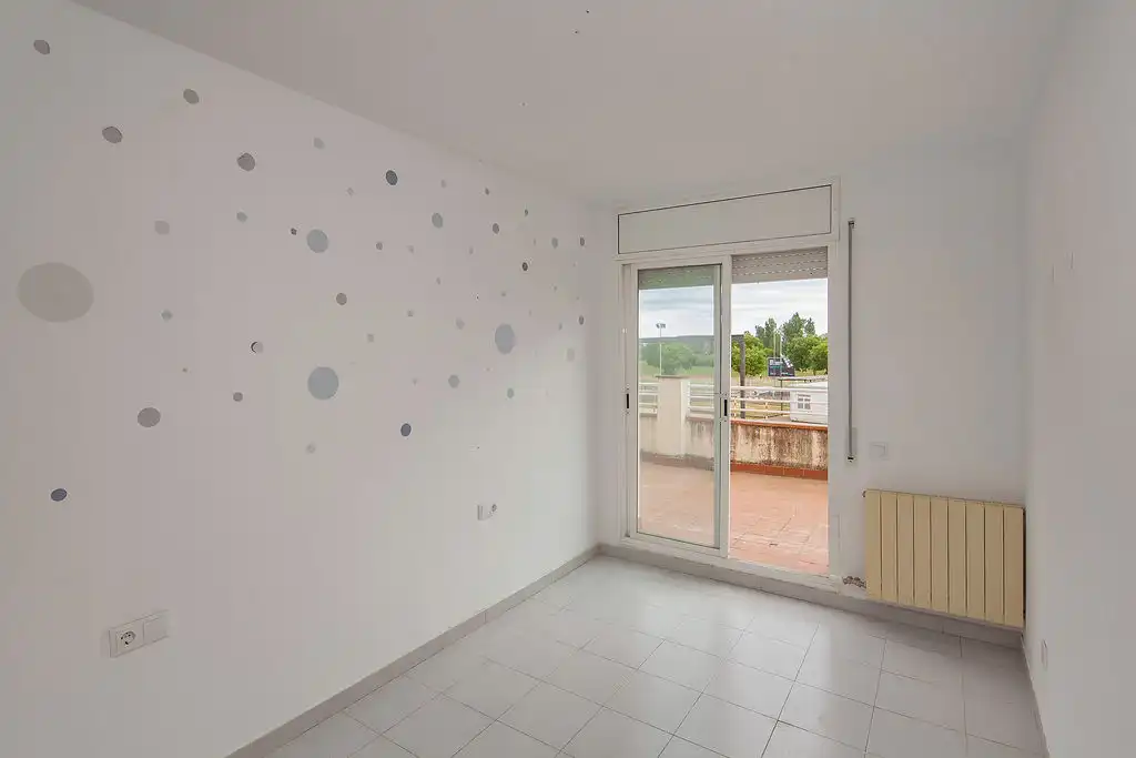 Schlafzimmer von Wohnung zum Verkauf in Tordera