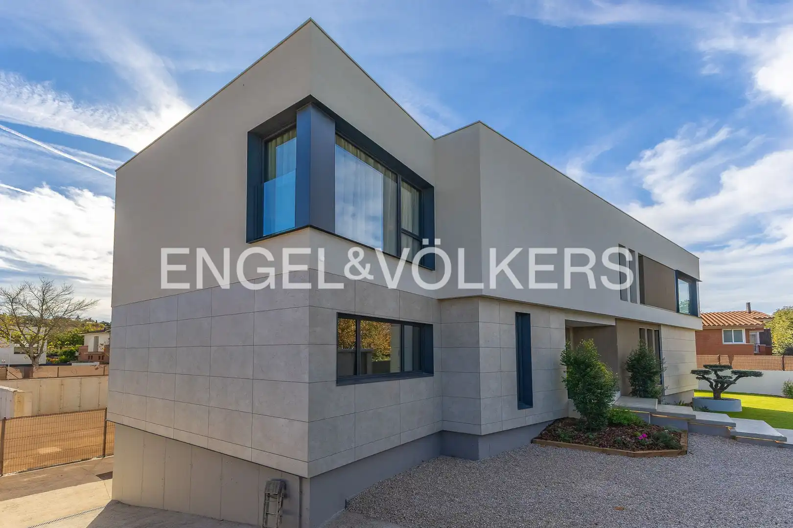 Exterior view of Houses for sale in Sant Cugat del Vallès  with Air Conditioner, Heating and Private garden