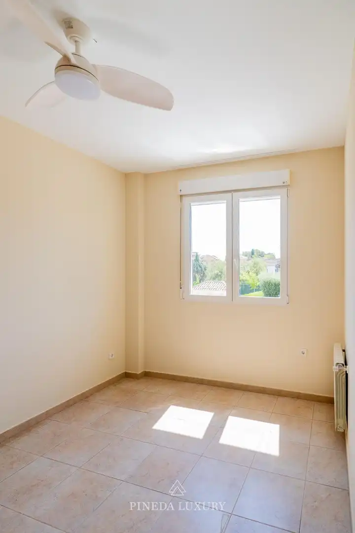 Habitación de Casa o chalet de alquiler en Puçol con Calefacción, Jardín privado y Terraza