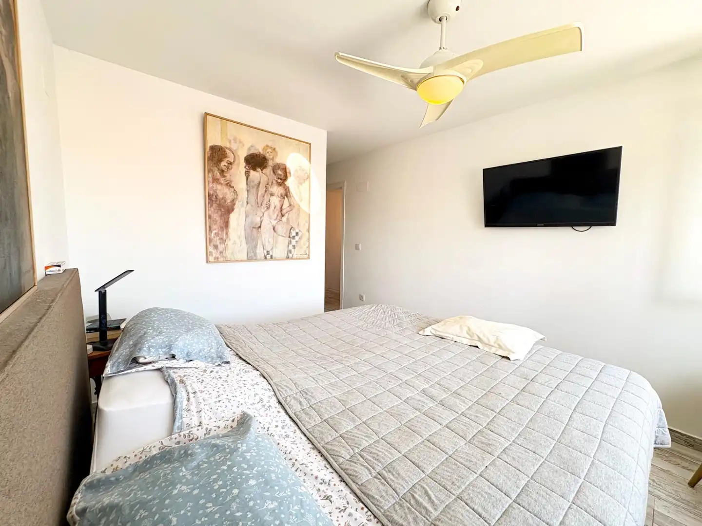 Habitación de Casa o chalet en venta en Torrevieja con Balcón y Piscina comunitaria