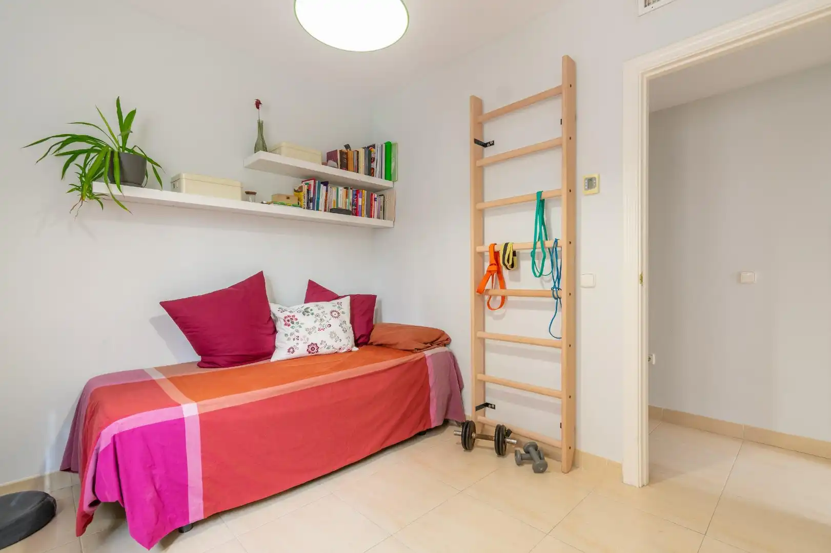Habitación de Piso en venta en Almería con Aire acondicionado, Calefacción y Balcón