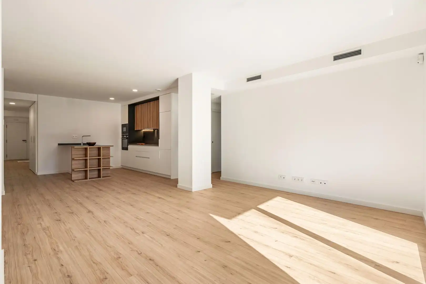 Sala d'estar de Pis en venda en Badalona amb Aire condicionat, Parquet i Terrassa