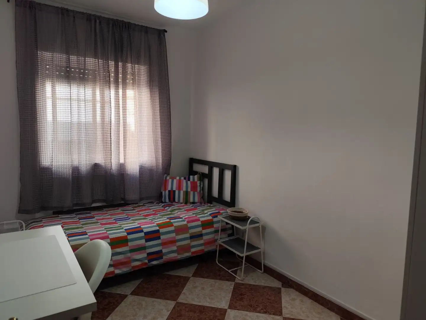 Flat for rent in Calle Ramón y Cajal, Centro