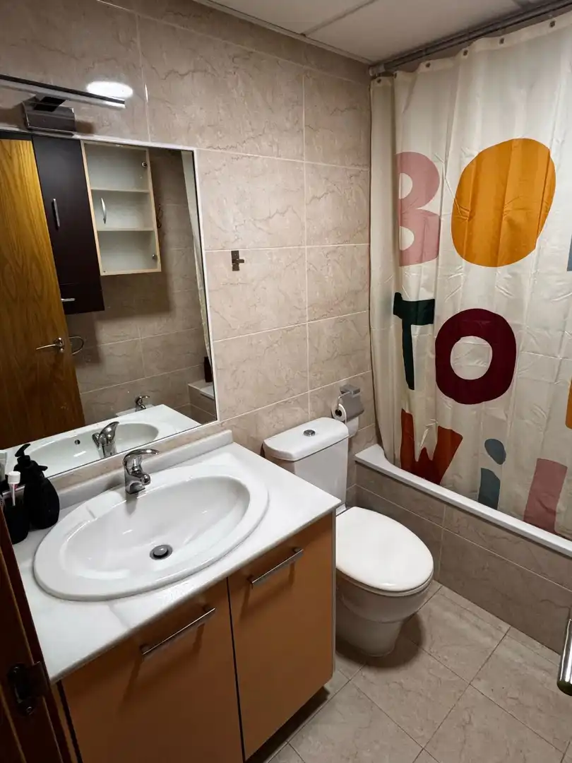 Bathroom of Flat for rent in Granada  with Air Conditioner, Terrace and Swimming Pool