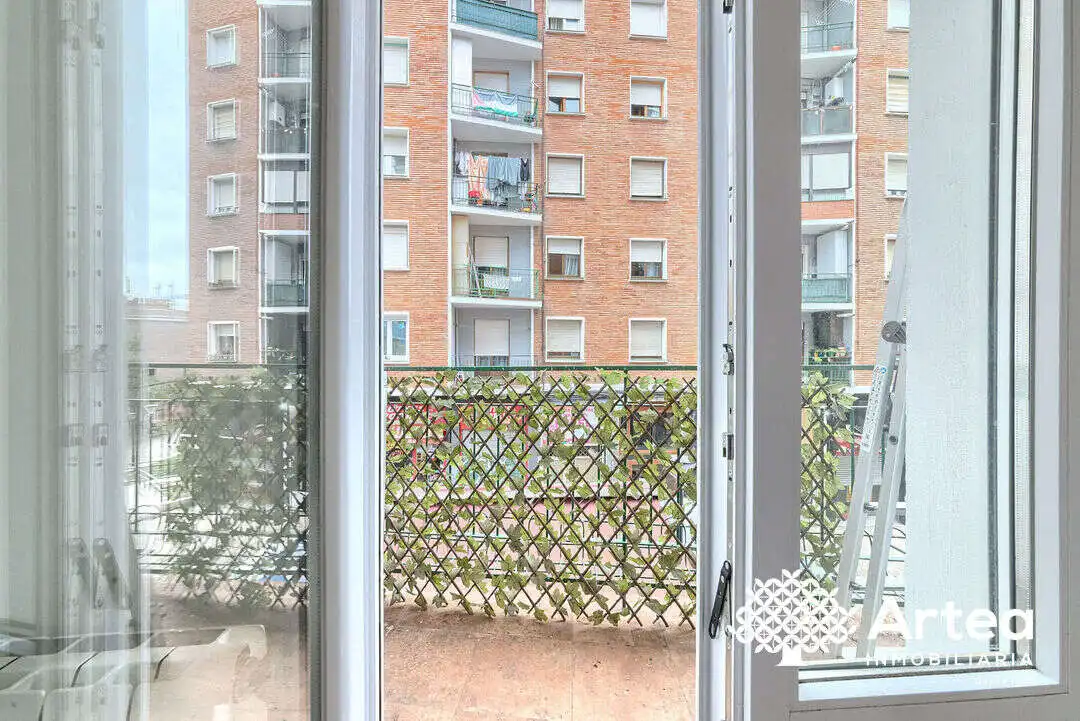 Terrasse von Wohnung zum Verkauf in Bilbao  mit Heizung, Privatgarten und Möbliert