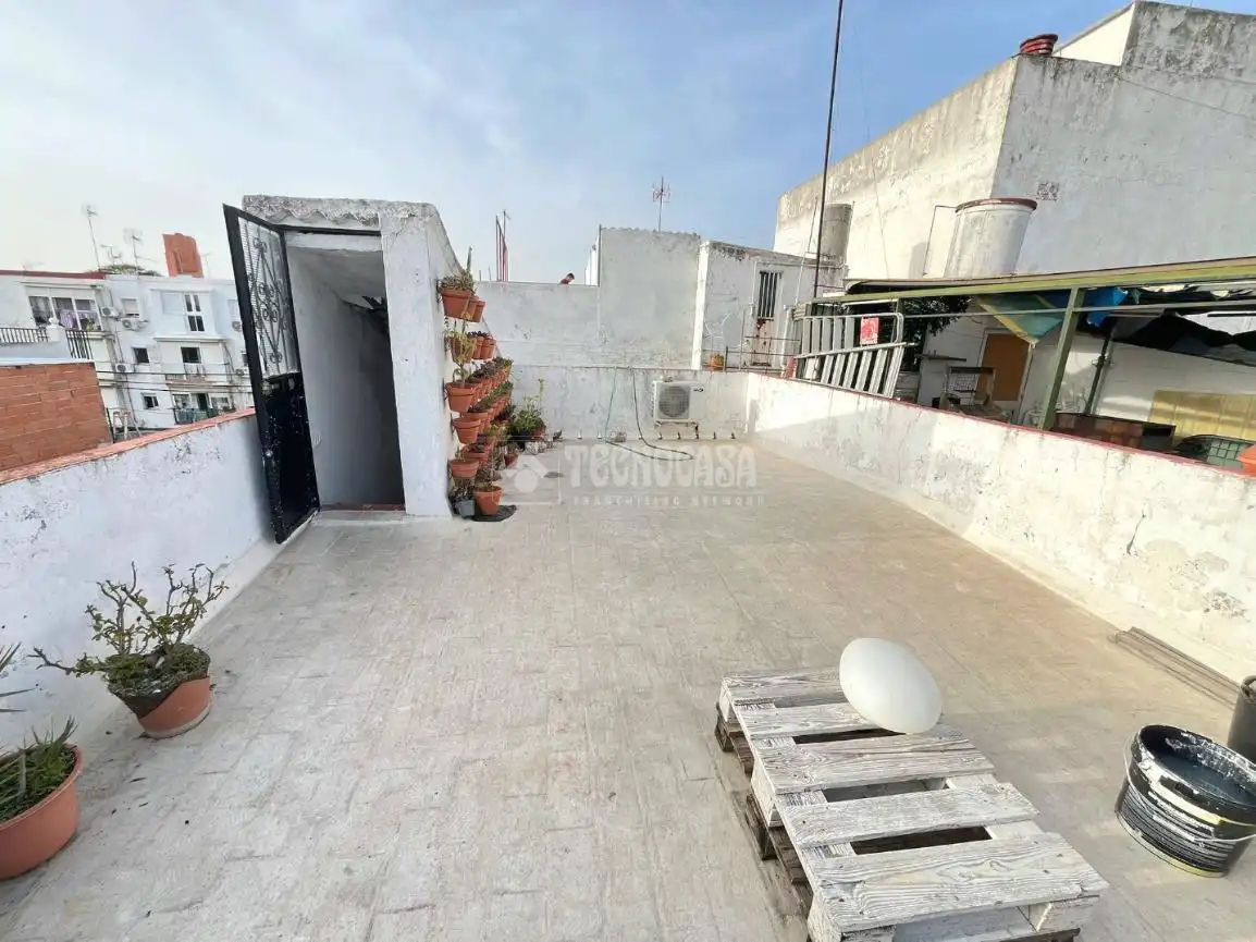 Terrace of Detached homes for sale in San Juan de Aznalfarache