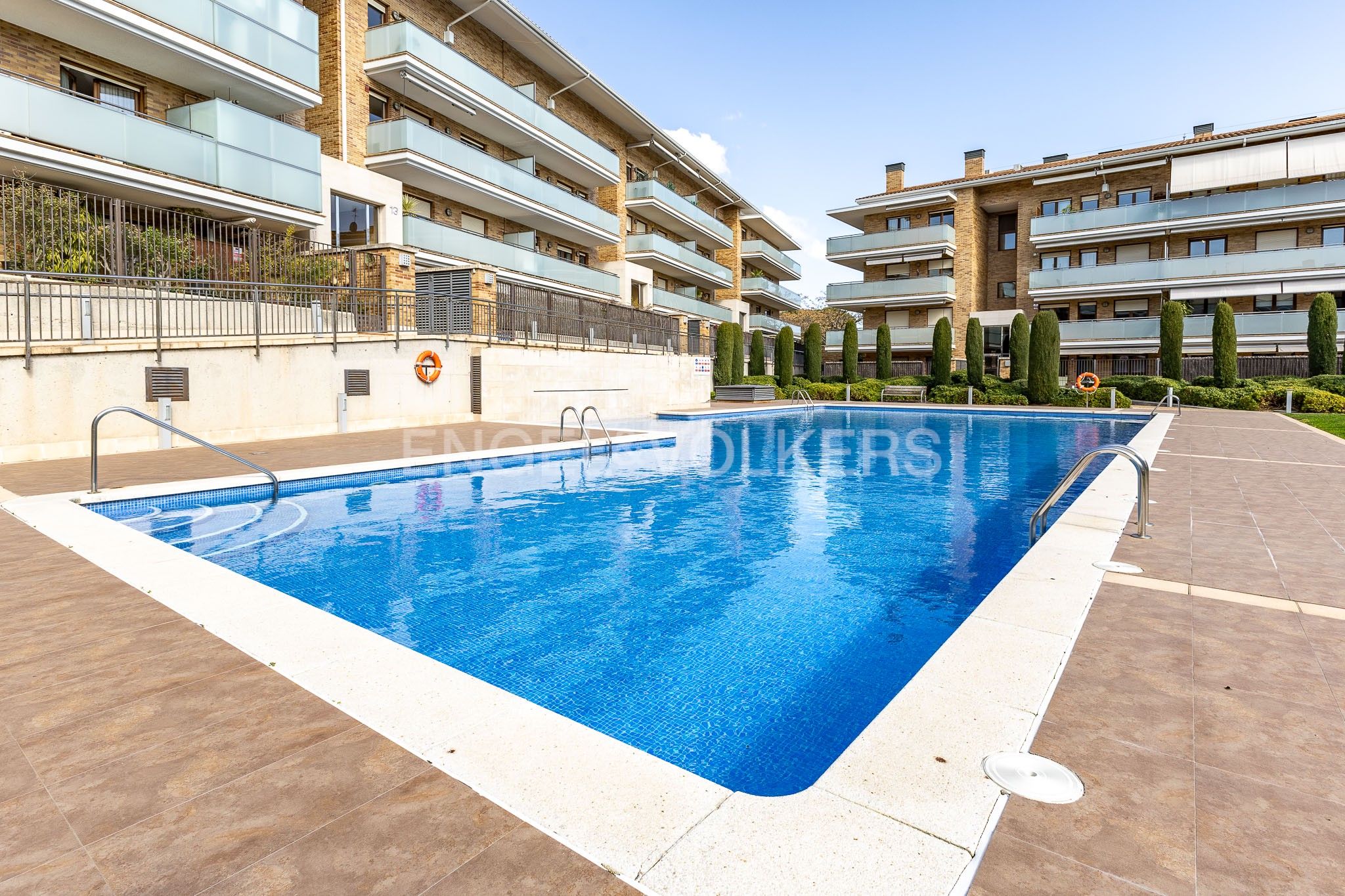 Swimming pool of Attic for sale in Sant Cugat del Vallès  with Air Conditioner, Heating and Parquet flooring