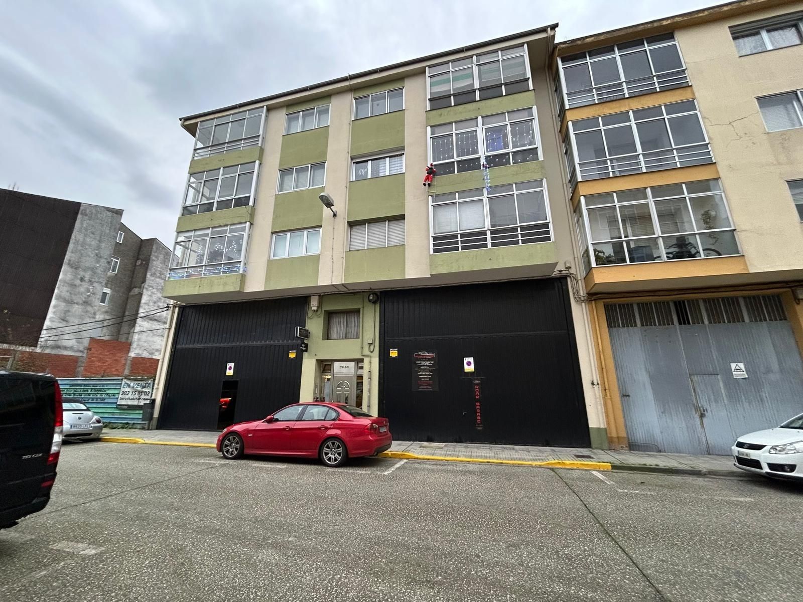 Vista exterior de Pis en venda en Lugo Capital