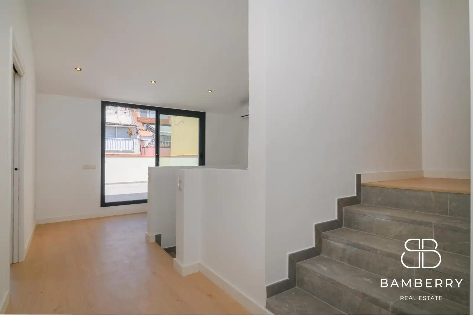 Àtic en venda en Sant Boi de Llobregat amb Parquet