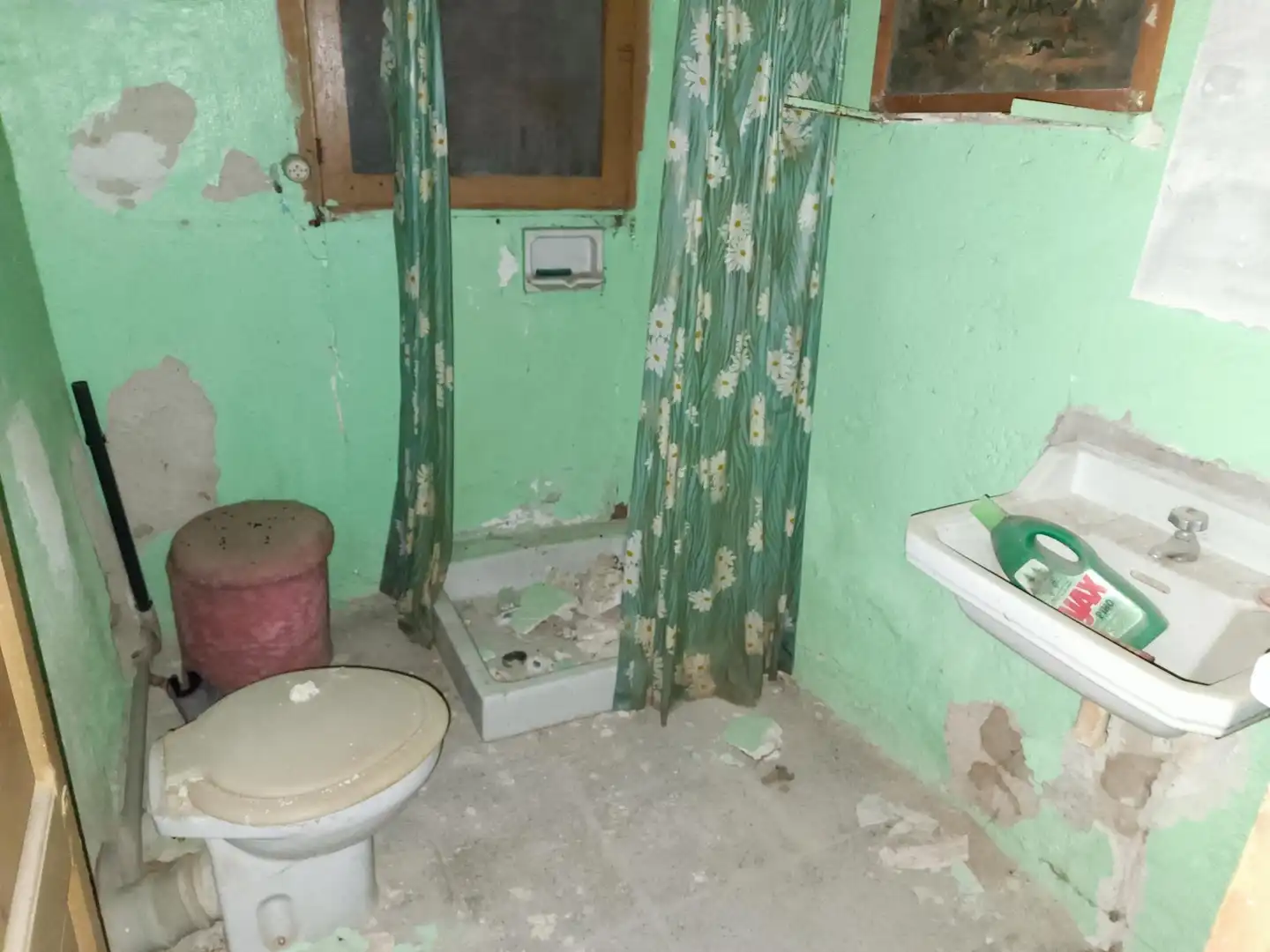 Bathroom of Detached homes for sale in Breda