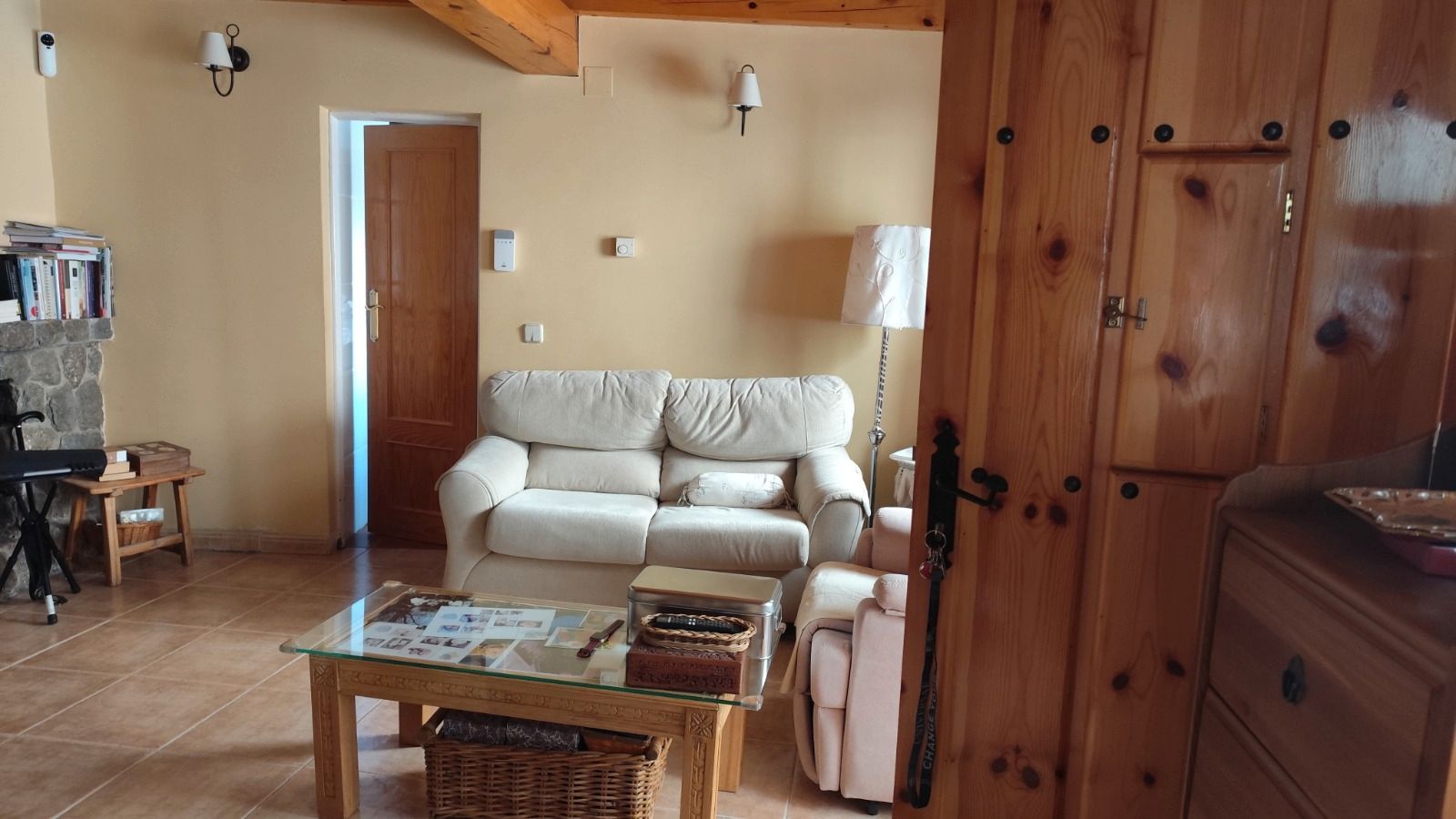 Living room of House or chalet for sale in La Cabrera  with Heating, Furnished and Oven