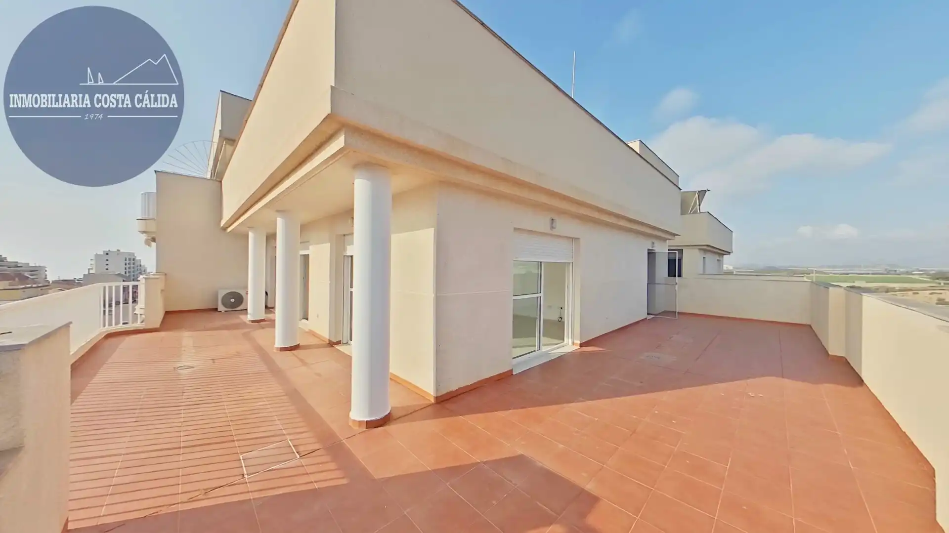 Terrasse von Dachboden zum Verkauf in Águilas mit Terrasse, Abstellraum und Ofen