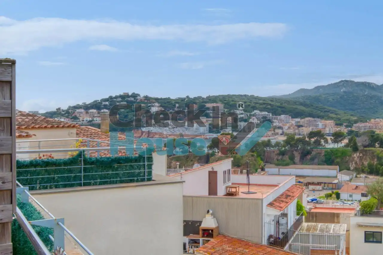 Vista exterior de Dúplex en venta en Sant Feliu de Guíxols con Aire acondicionado, Calefacción y Terraza