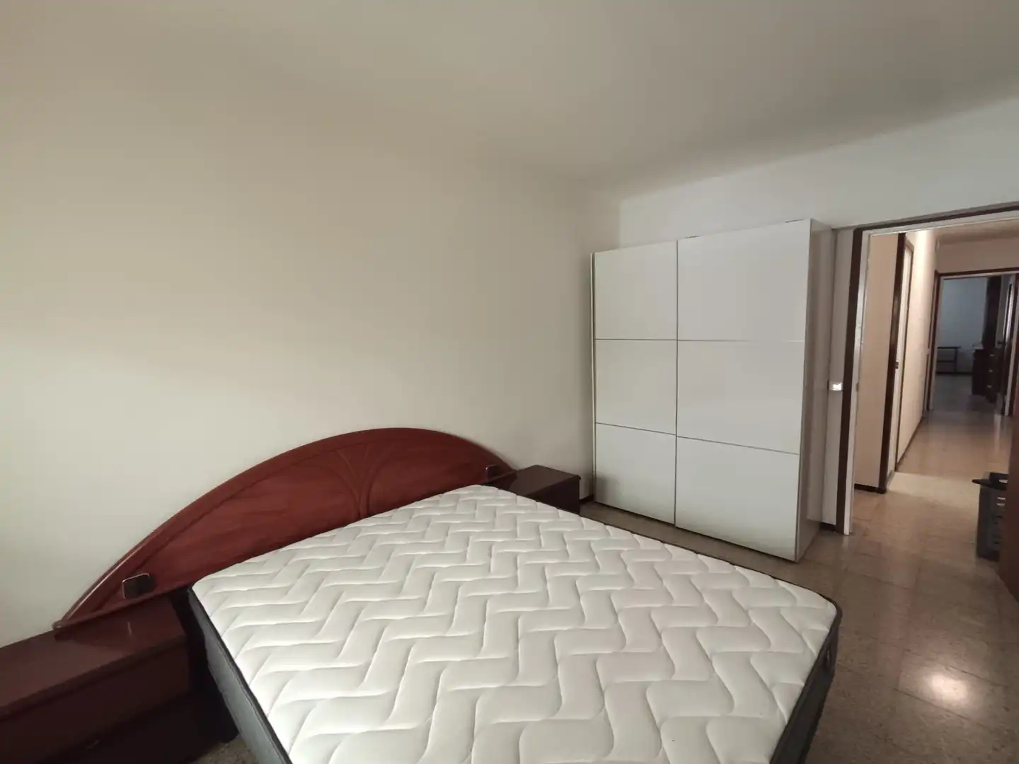 Habitación de Piso de alquiler en Girona con Calefacción, Terraza y Amueblado