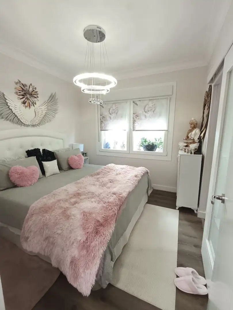 Habitación de Piso en venta en Vigo  con Horno y Lavadora