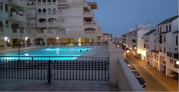 Piscina de Àtic en venda en El Ejido amb Aire condicionat, Terrassa i Moblat