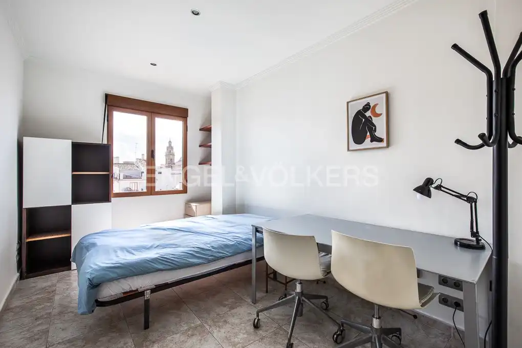 Bedroom of Flat for rent in Valencia  with Air Conditioner, Heating and Terrace