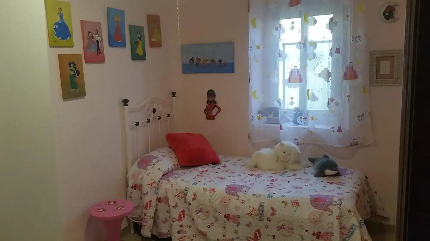 Habitación de Planta baja en venta en Pinos Puente con Piscina comunitaria