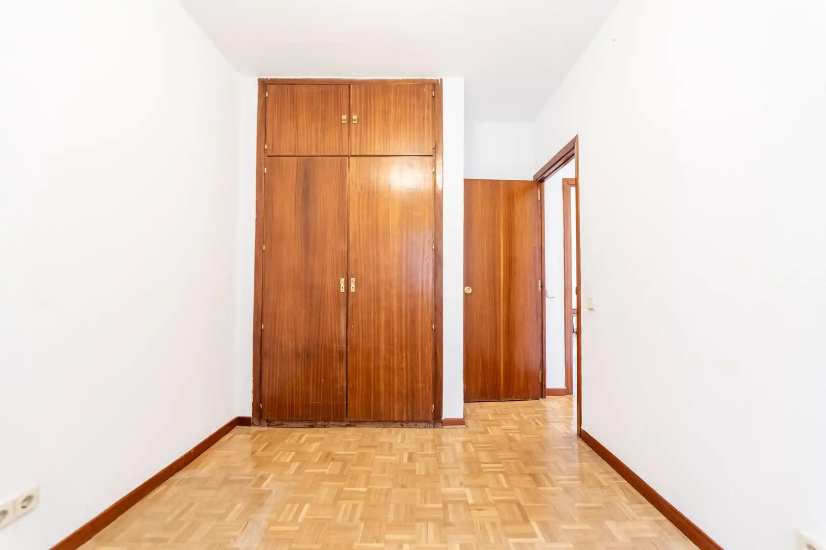 Habitación de Piso en venta en Madrid con Calefacción