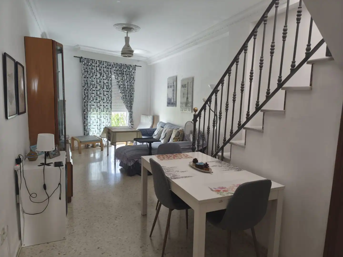Wohnzimmer von Maisonette zum Verkauf in La Algaba mit Klimaanlage, Terrasse und Balkon