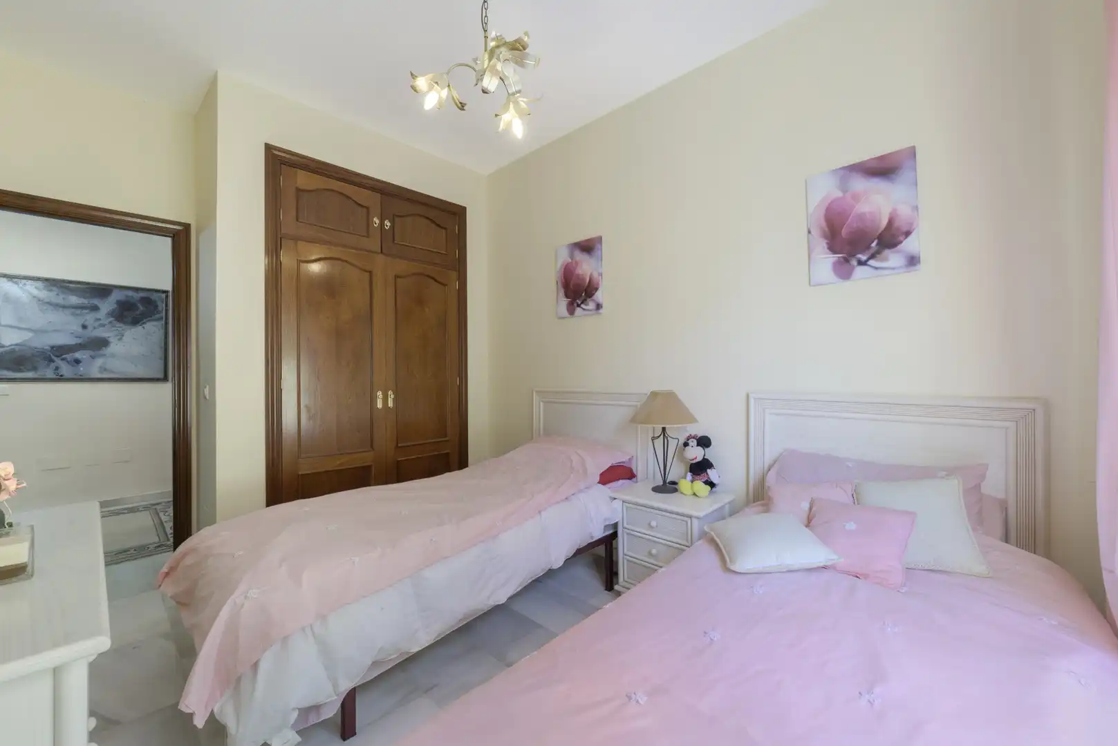 Dormitori de Casa o xalet en venda en Mijas amb Aire condicionat, Terrassa i Piscina